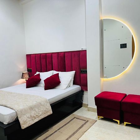 Aura Homestay Waranasi Zewnętrze zdjęcie