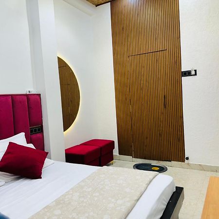 Aura Homestay Waranasi Zewnętrze zdjęcie
